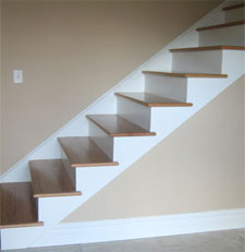 a image of a staircase without a bannister